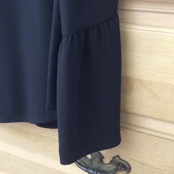 J. Crew Black 💯 Silk Fluted Sleeve Blouse - 12 - Picture 5 of 7